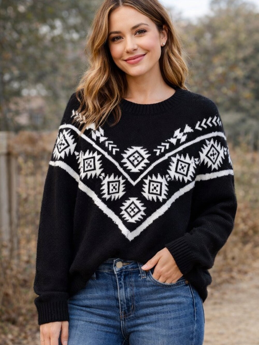 Forever 21 Black and White Patterned Sweater